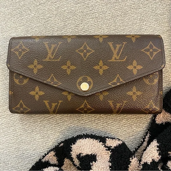 π Louis Vuitton Sarah Long Wallet Authentic - Picture 4 of 14
